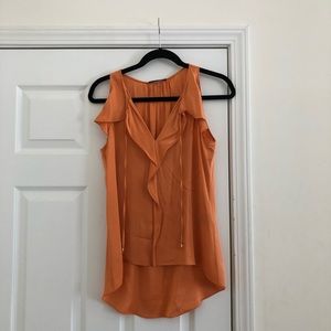 Sleeveless shirt